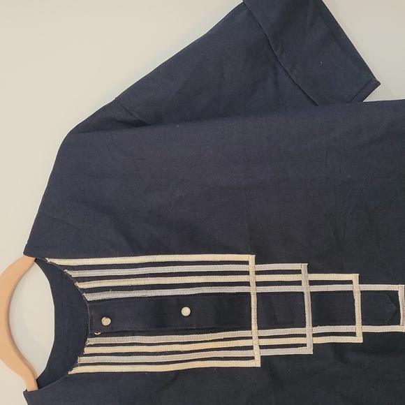 Shirt - Picture 3 of 3